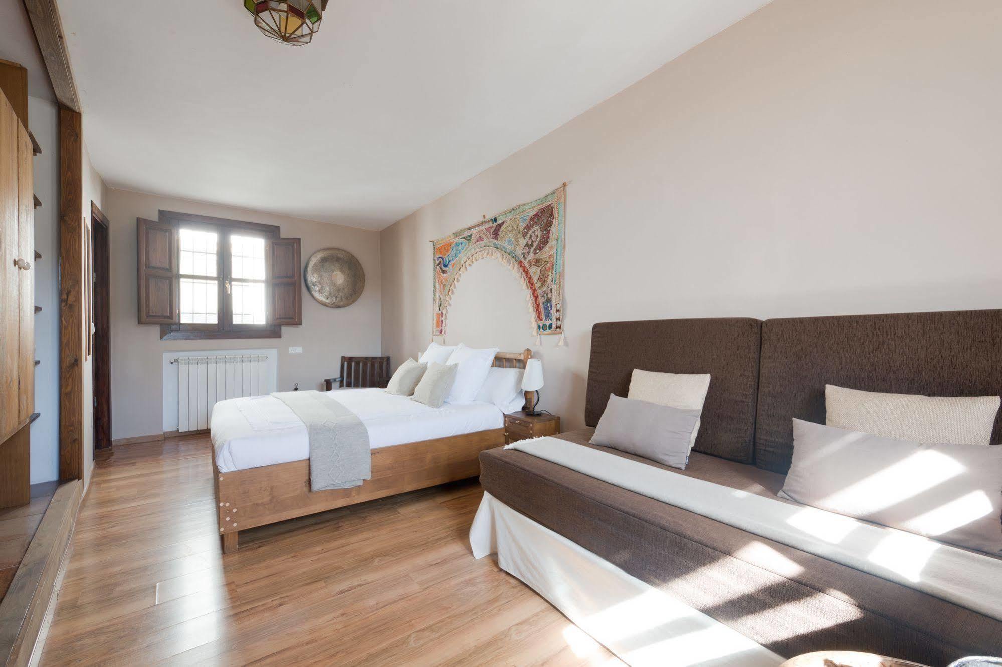 Bed and breakfast Casa Bombo 3*
